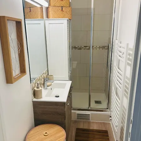 Renan - Paris Porte De Versailles Apartment Issy-les-Moulineaux